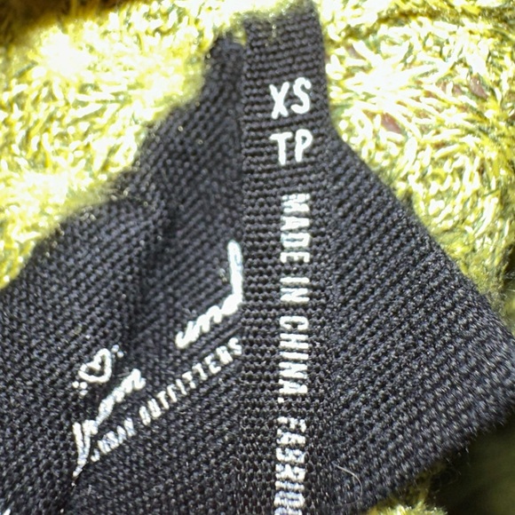 Urban Outfitters Out from Under Jojo Oversized Thermal Button Front Top Size XS - Picture 4 of 6